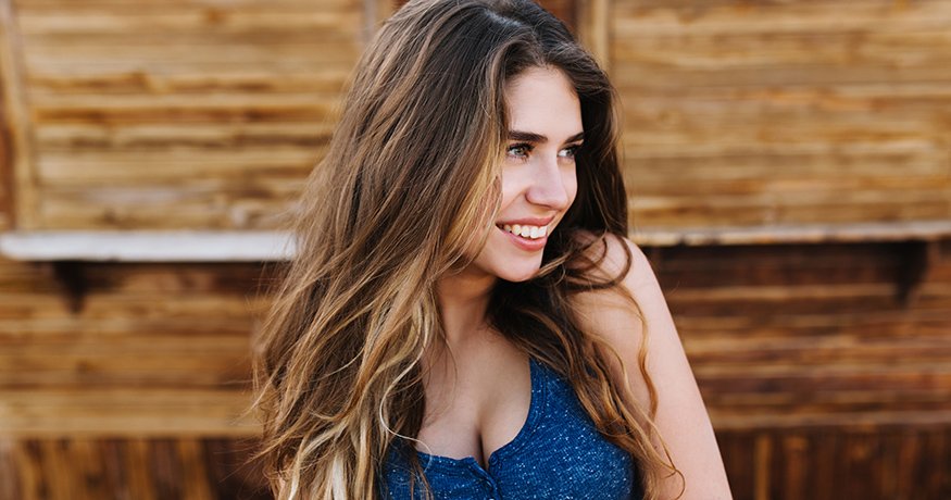 Jak urychlit růst vlasů? Známe řešení  - header