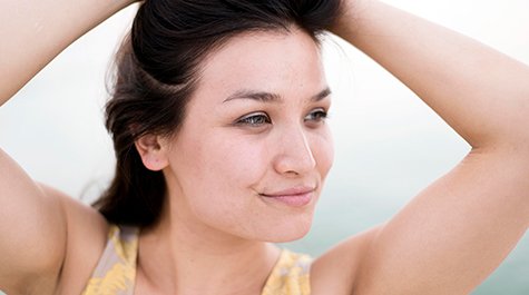 Jak se zbavit krupičkové vyrážky na obličeji