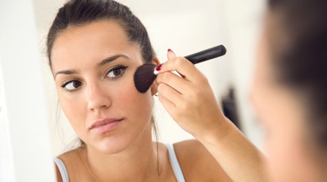 Tipy, jak používat korektor pro bezchybný vzhled