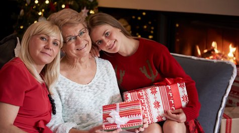 Vánoční dárky pro ženy všech věkových kategorií