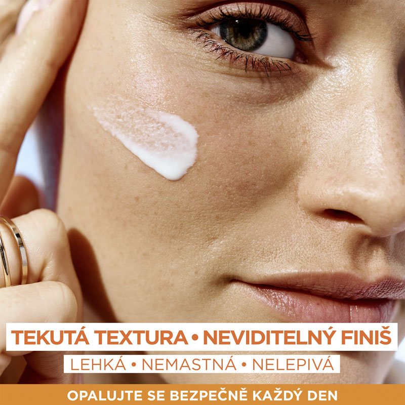 Super UV denní fluid proti tmavým skvrnám s Vitaminem C a SPF 50+  -4